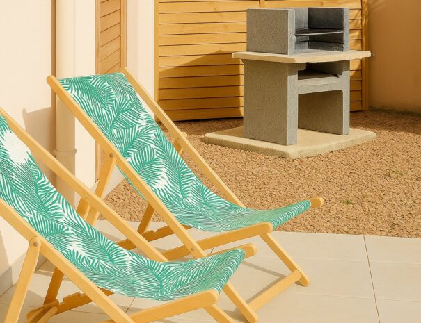chaises longue